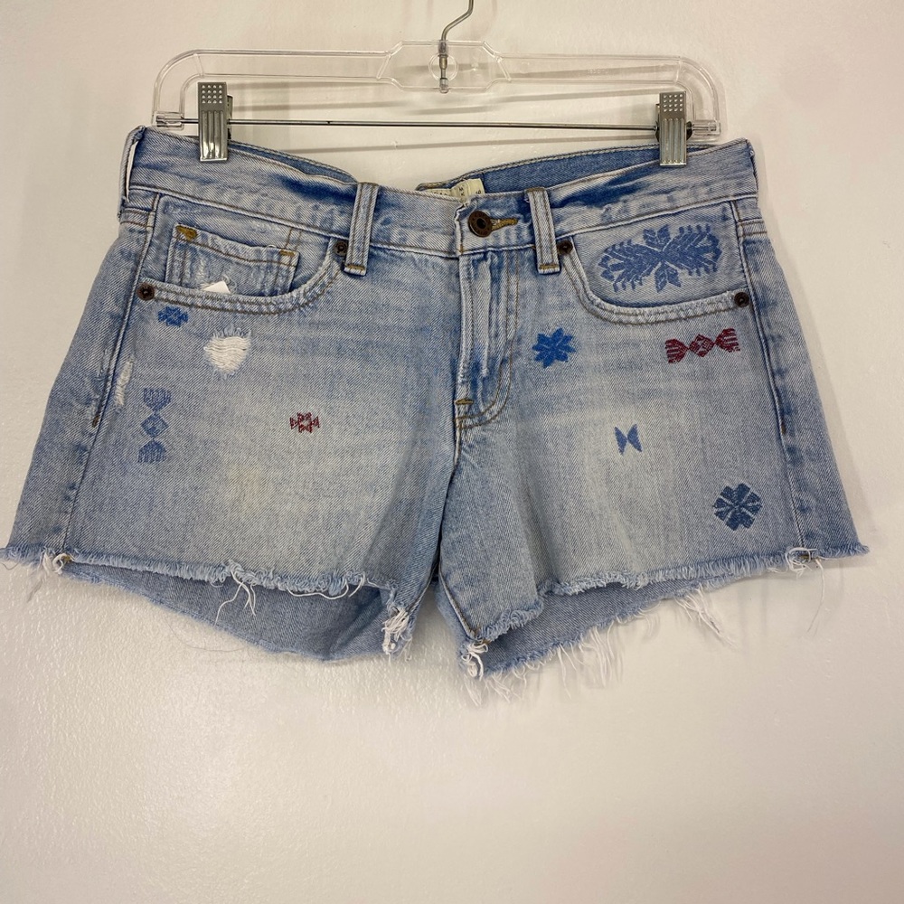 Lucky Brand The‎ Cutoff Embroidered Shorts Sz. 2/26